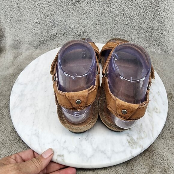 Teva Shoes Womens Size 7.5 Ysidro Brown Leather Sandals *GUC* - Picture 5 of 12